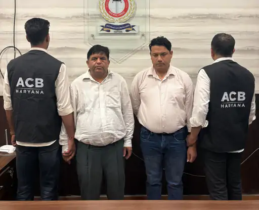 ETO and driver arrested red-handed while accepting a bribe of ₹1 lakh in Haryana.